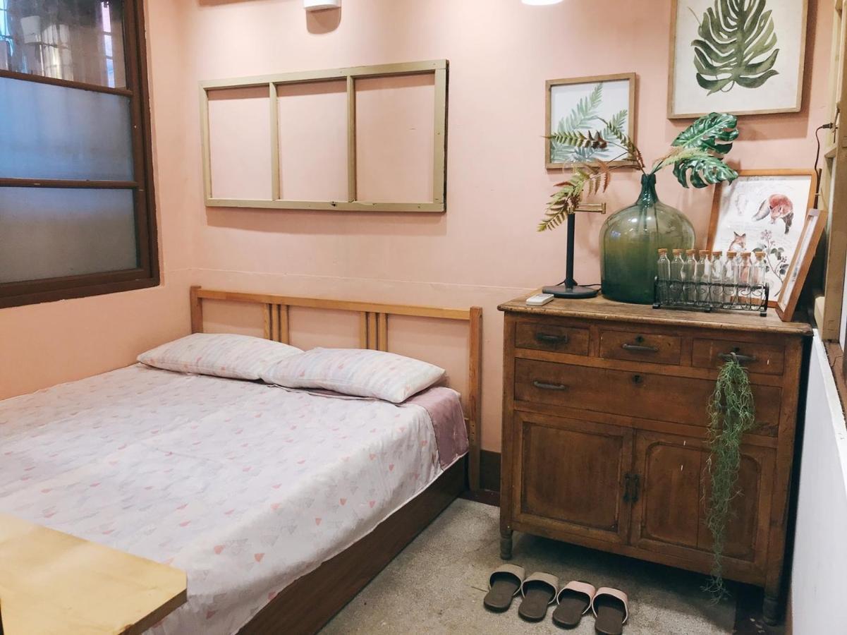 醒覺旅人-訂房後需聯繫轉帳 Tainan Exterior foto