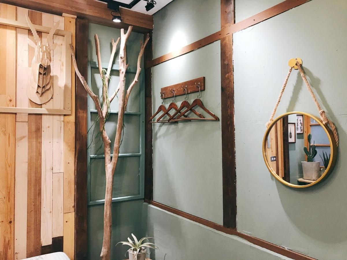 醒覺旅人-訂房後需聯繫轉帳 Tainan Exterior foto