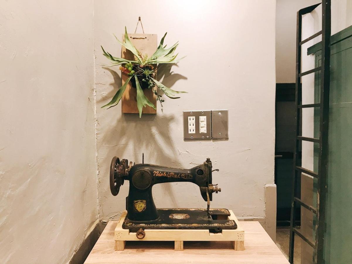 醒覺旅人-訂房後需聯繫轉帳 Tainan Exterior foto